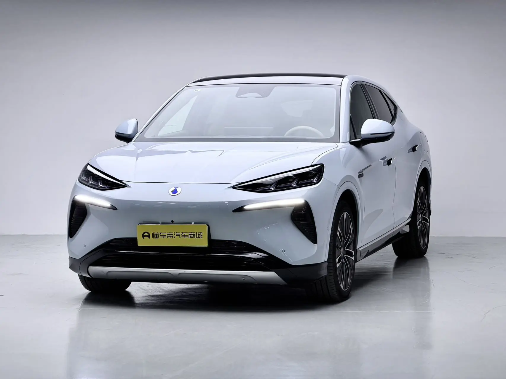 Denza N7  из Китая