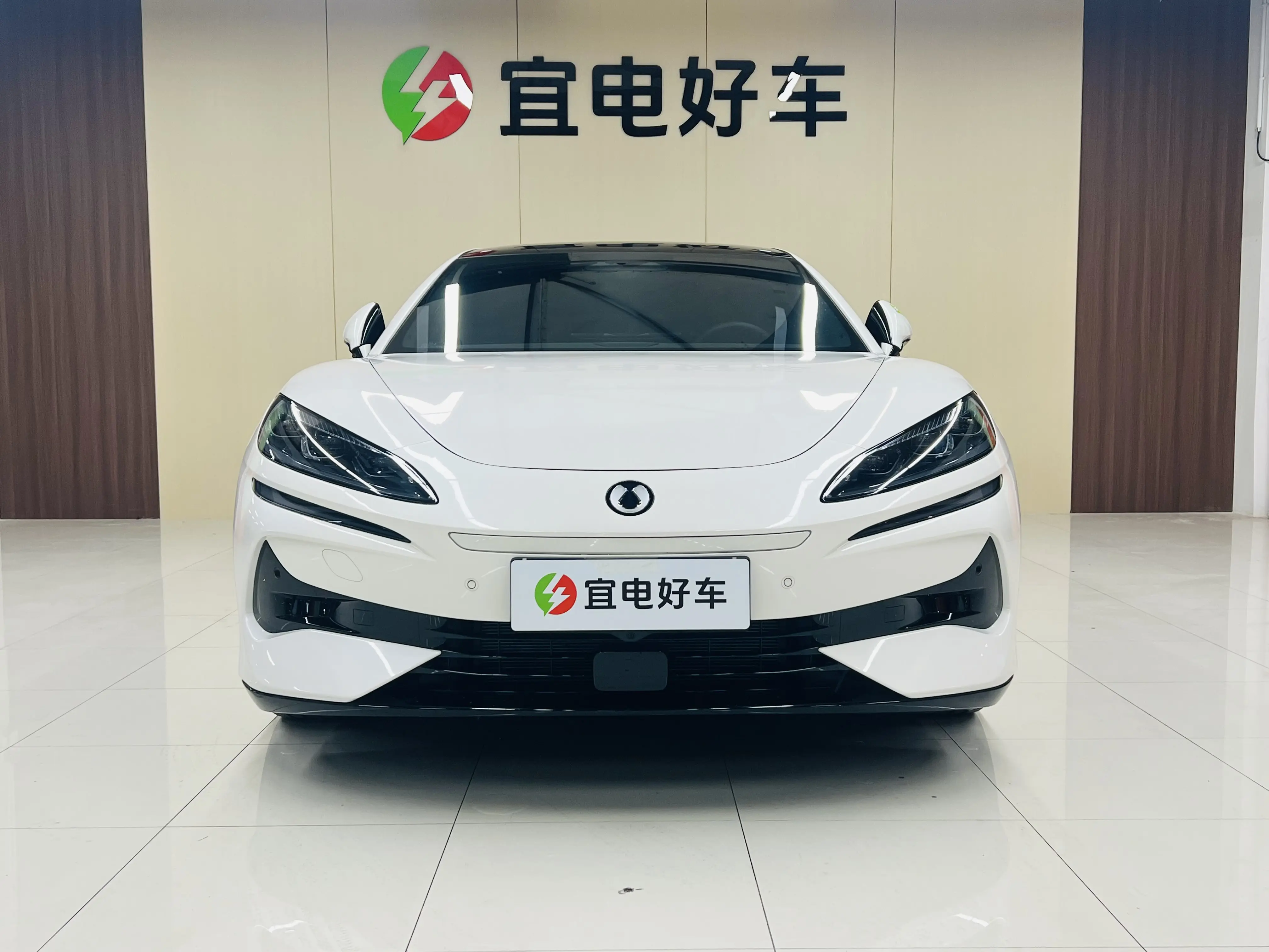 Denza DENGZH9GT DM  из Китая