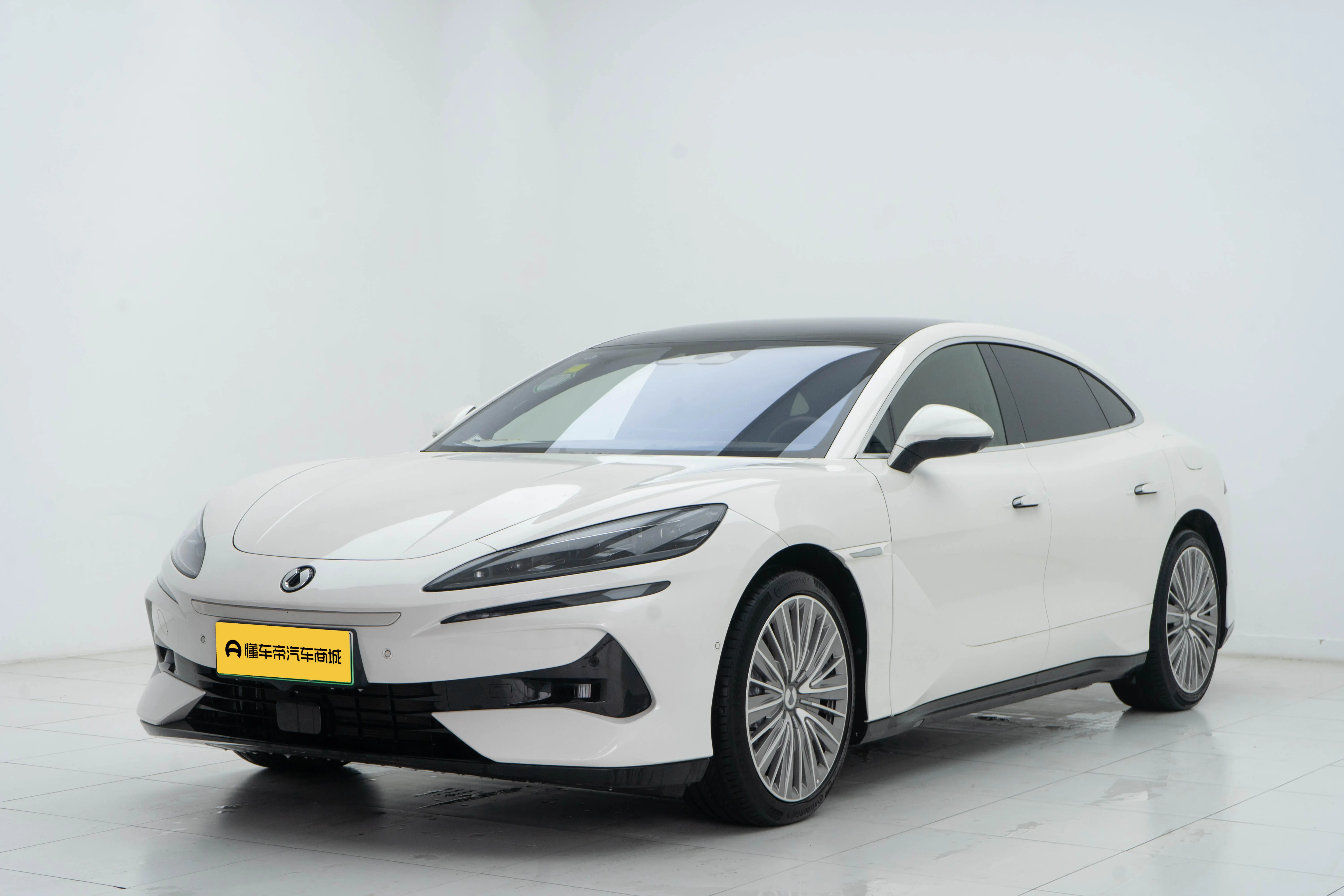 Denza Tengzhong Z9 DM  из Китая