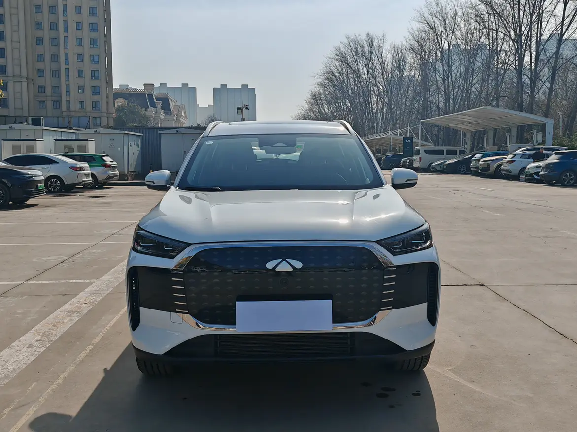 Chery Fengyun T8  из Китая