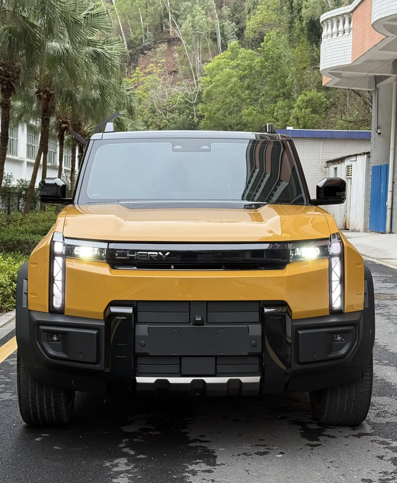 Chery Fengyun X3L  из Китая