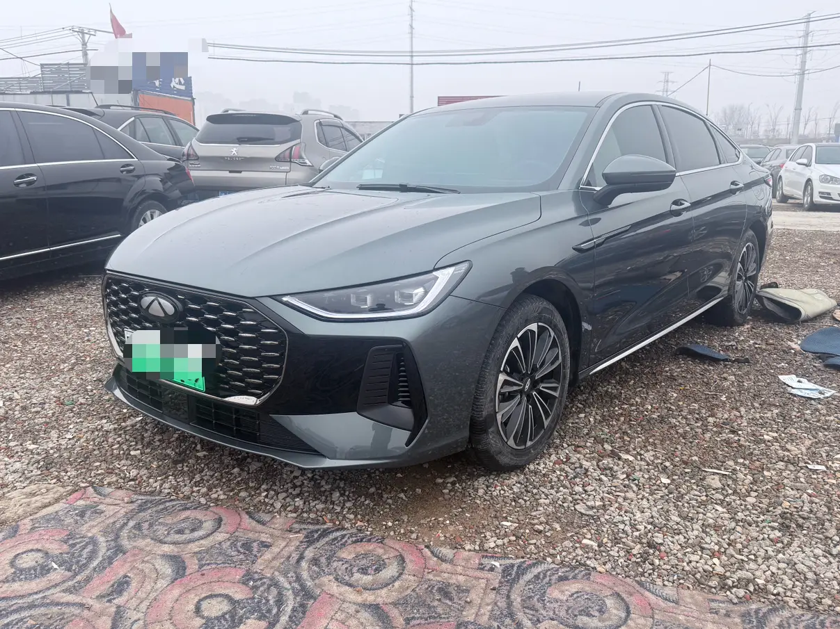 Chery Fengyun A8L  из Китая
