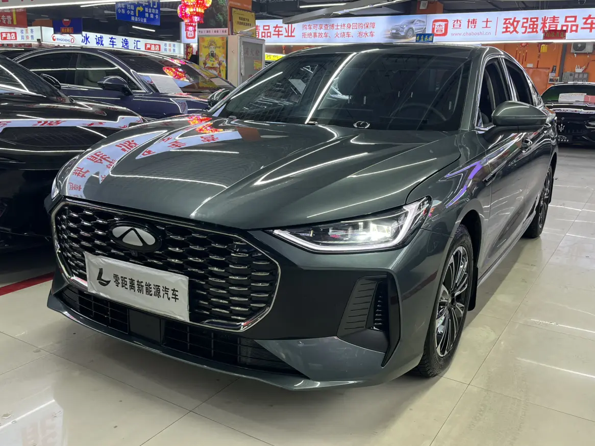 Chery Fengyun A8L  из Китая