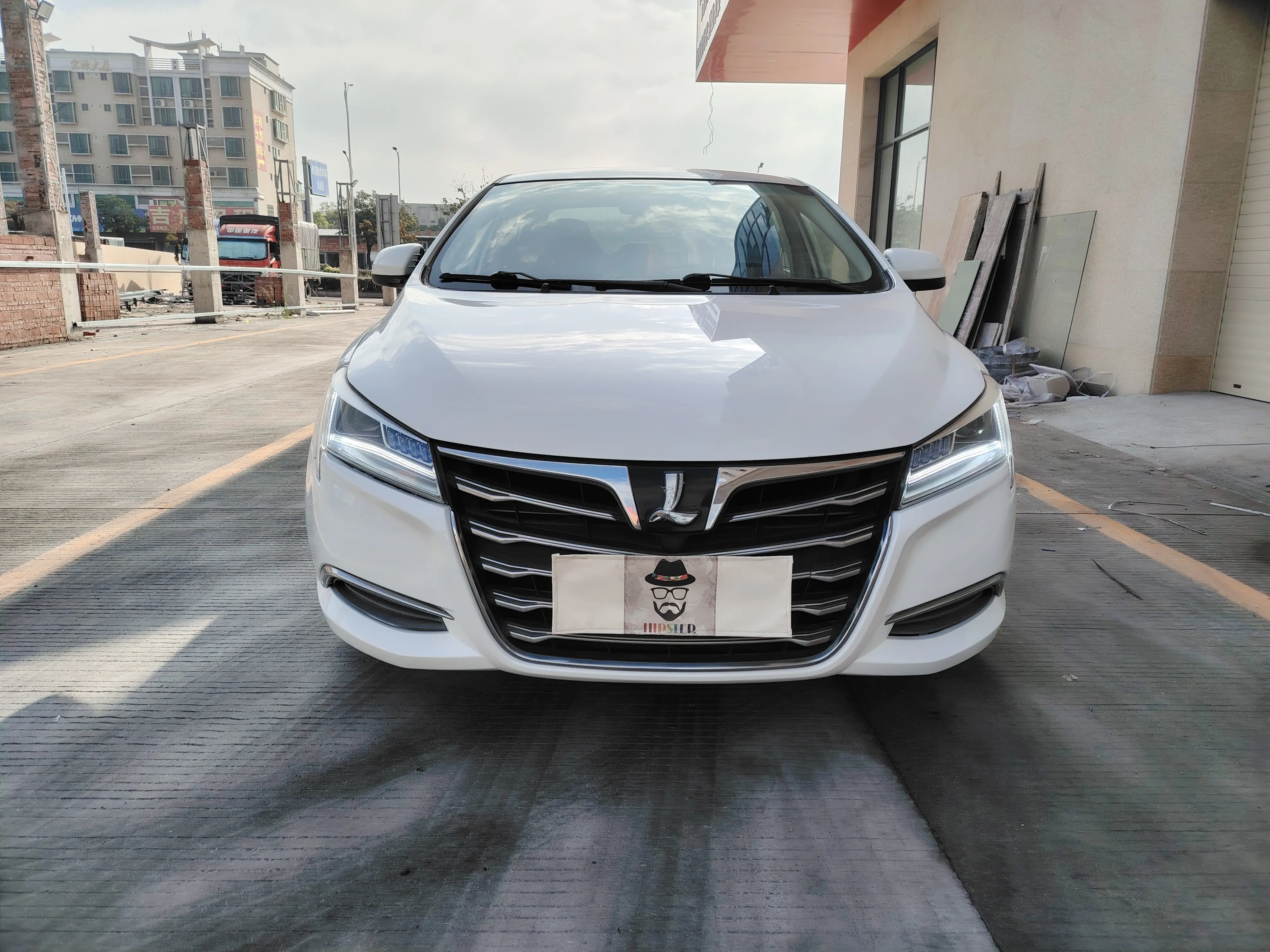 Nazhijie Na5  из Китая