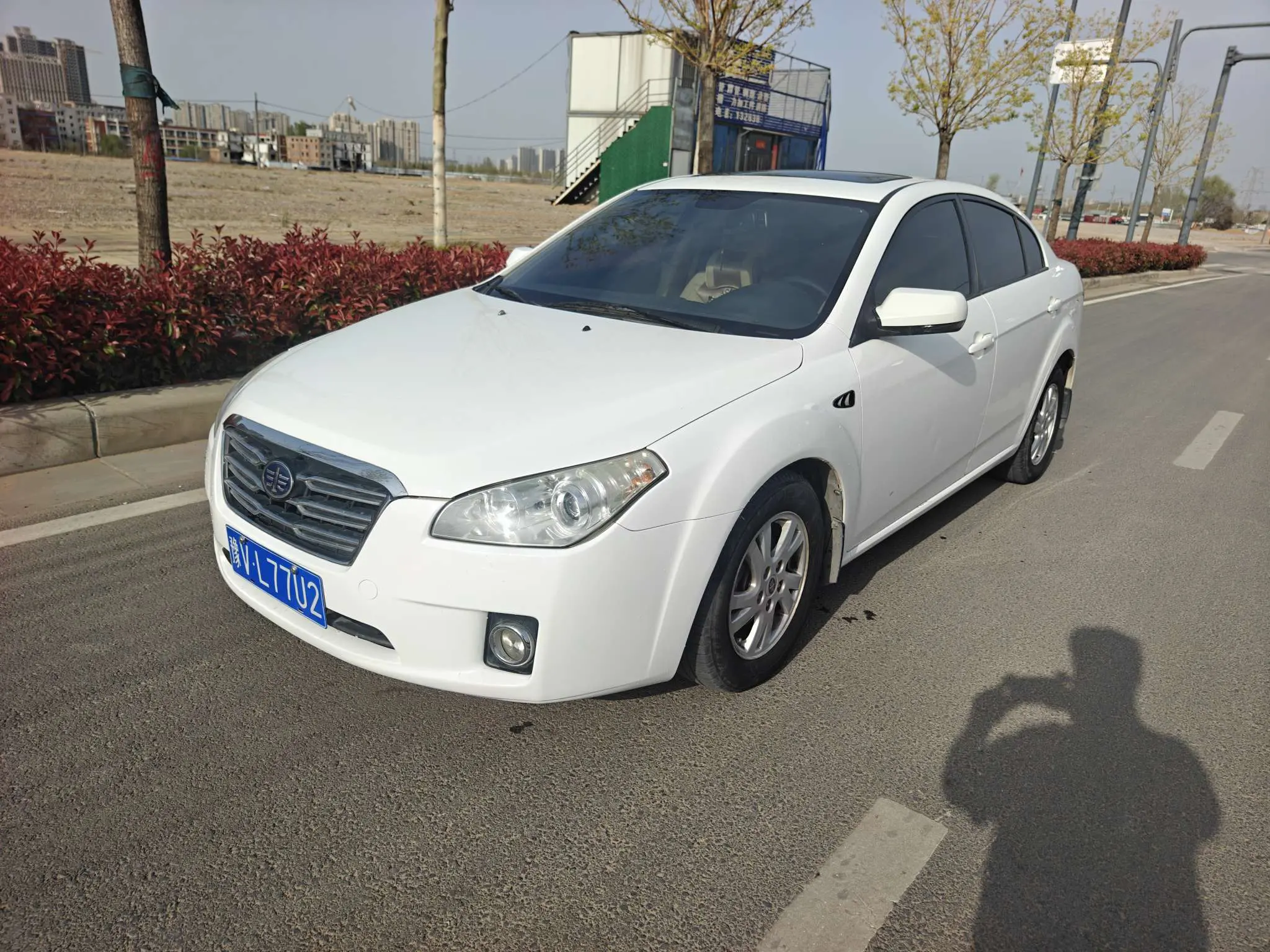 FAW Bestune B50 (Besturn B50)  из Китая