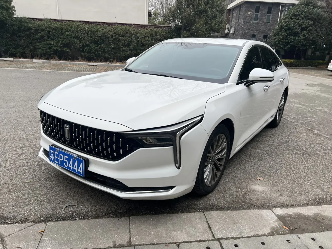 FAW Bestune B70 (Besturn B70)  из Китая