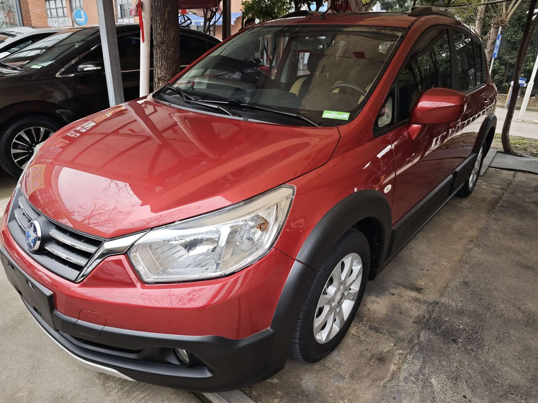 Kai Chen Venucia R50X  из Китая