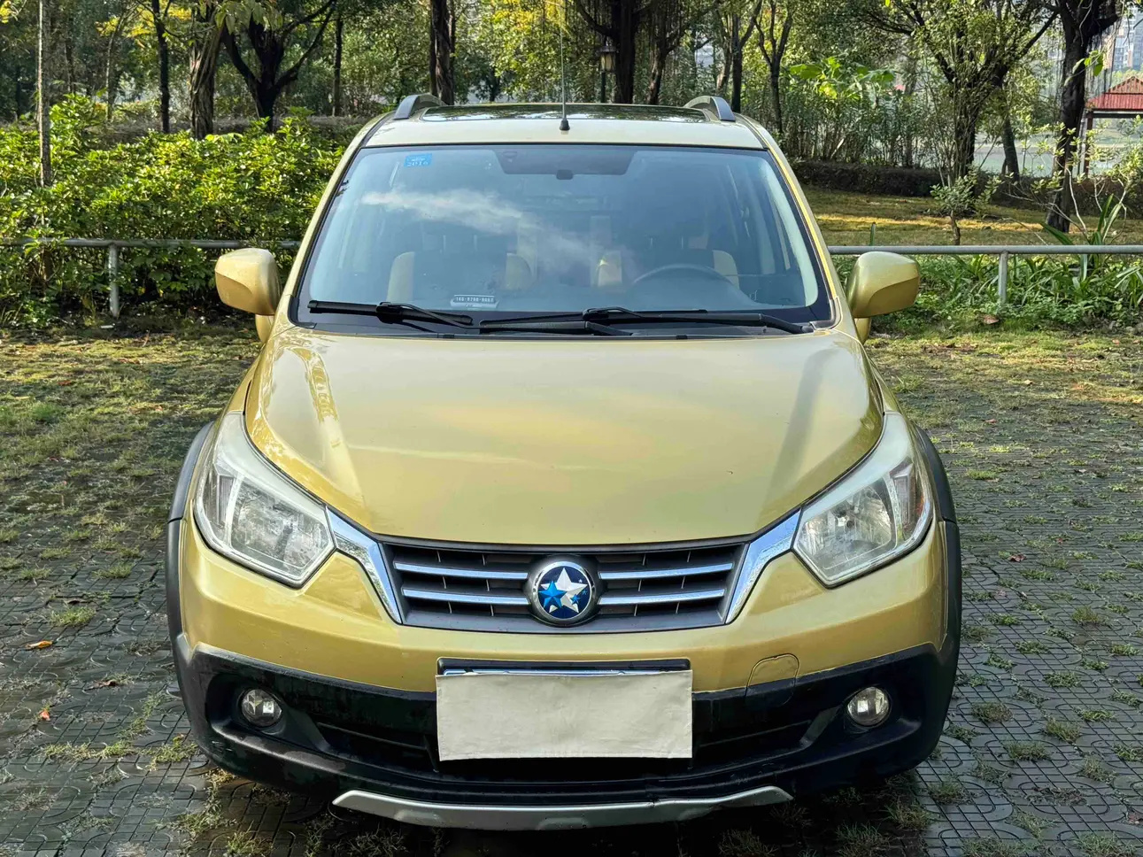 Kai Chen Venucia R50X  из Китая