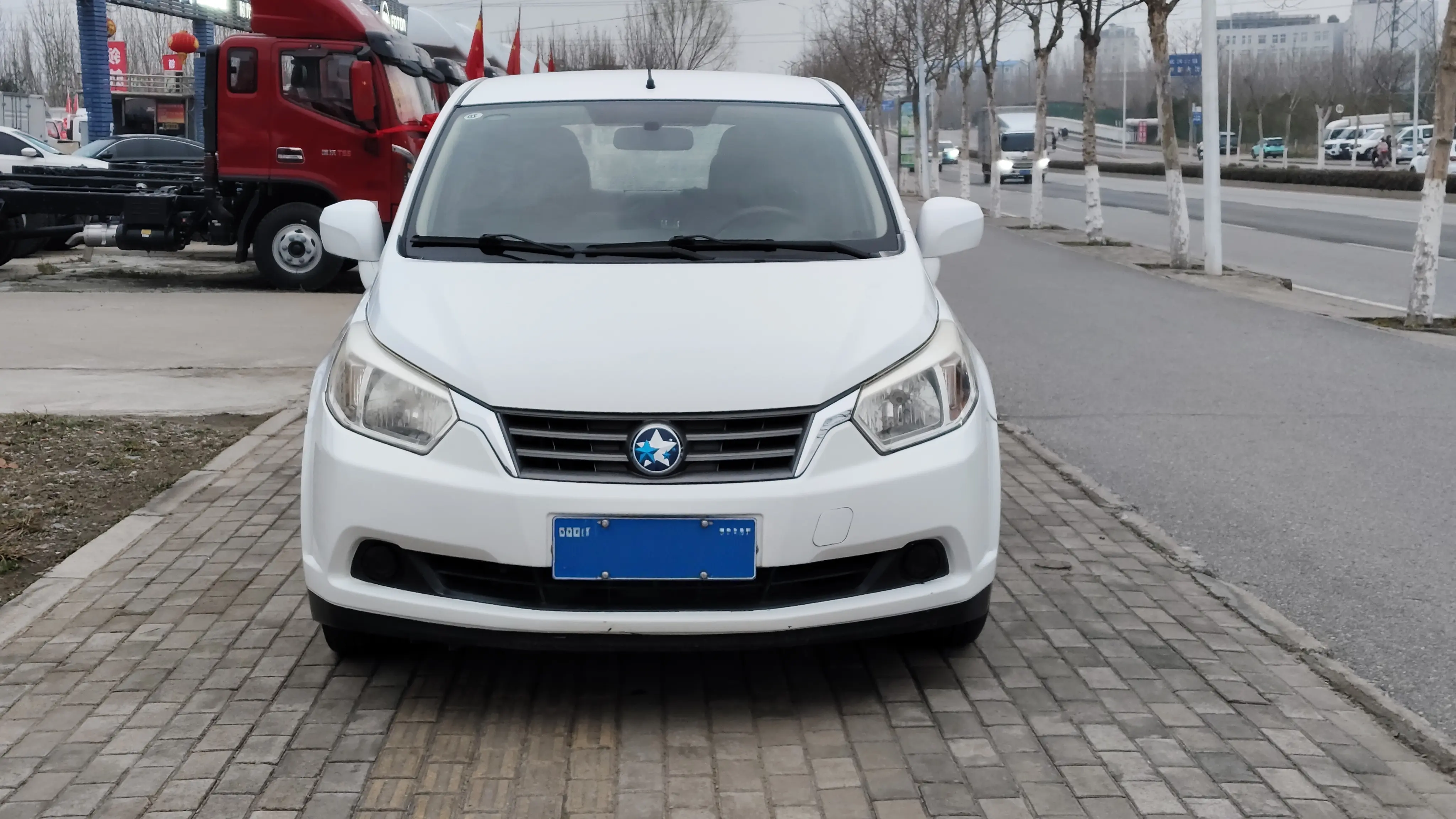 Kai Chen Venucia R50  из Китая