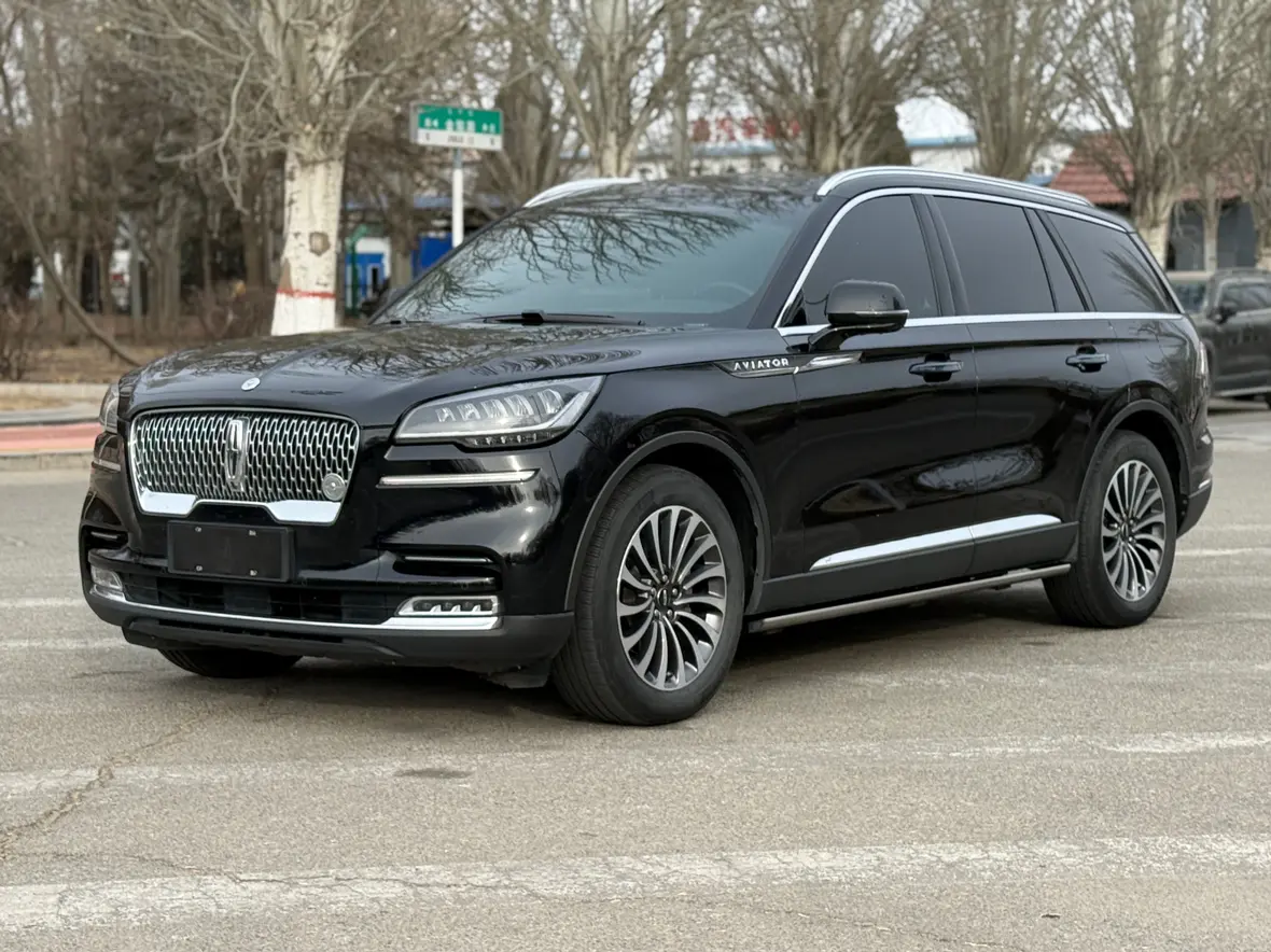 Lincoln Aviator