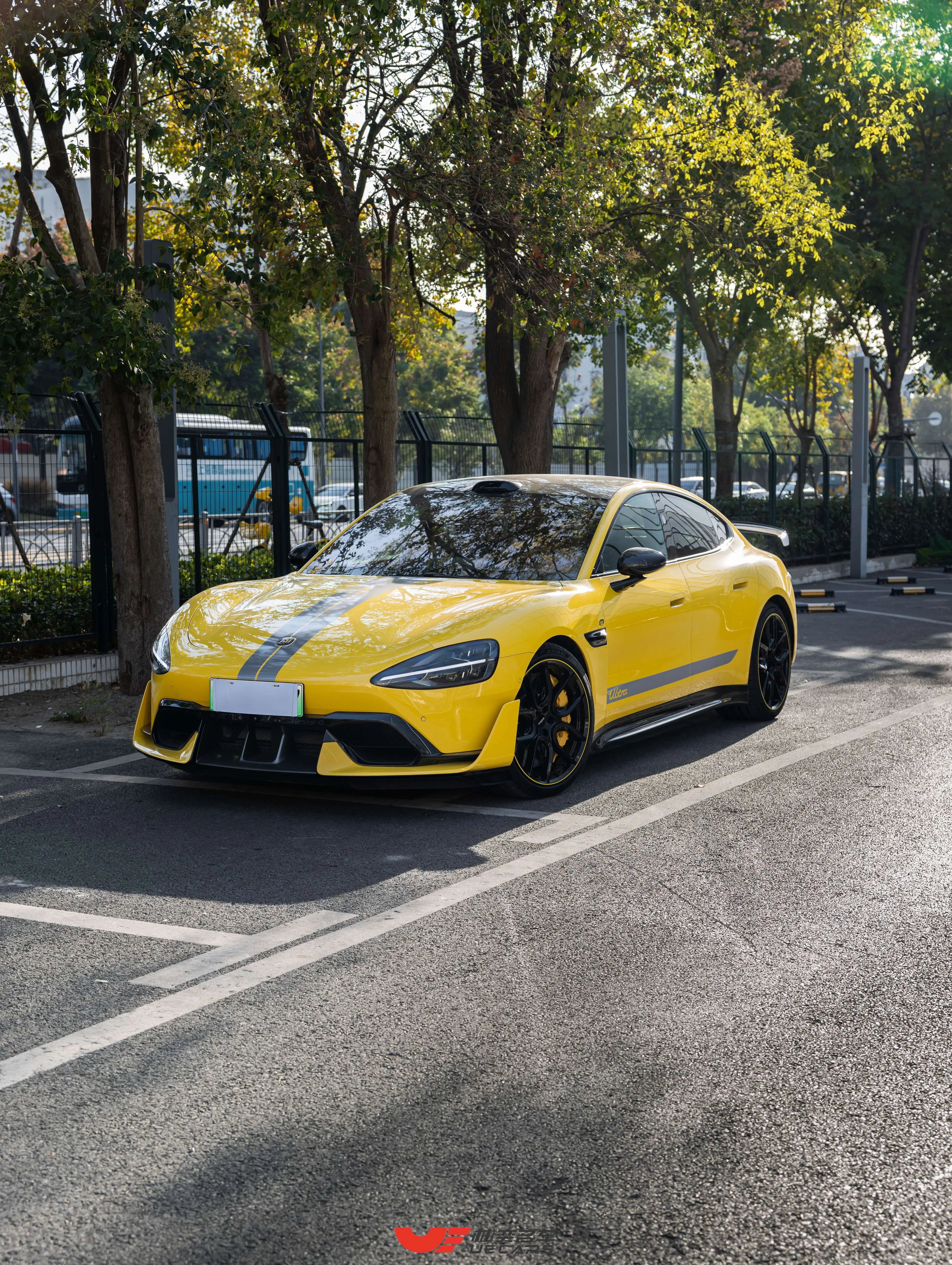 Xiaomi car Xiaomi SU7 Ultra  из Китая