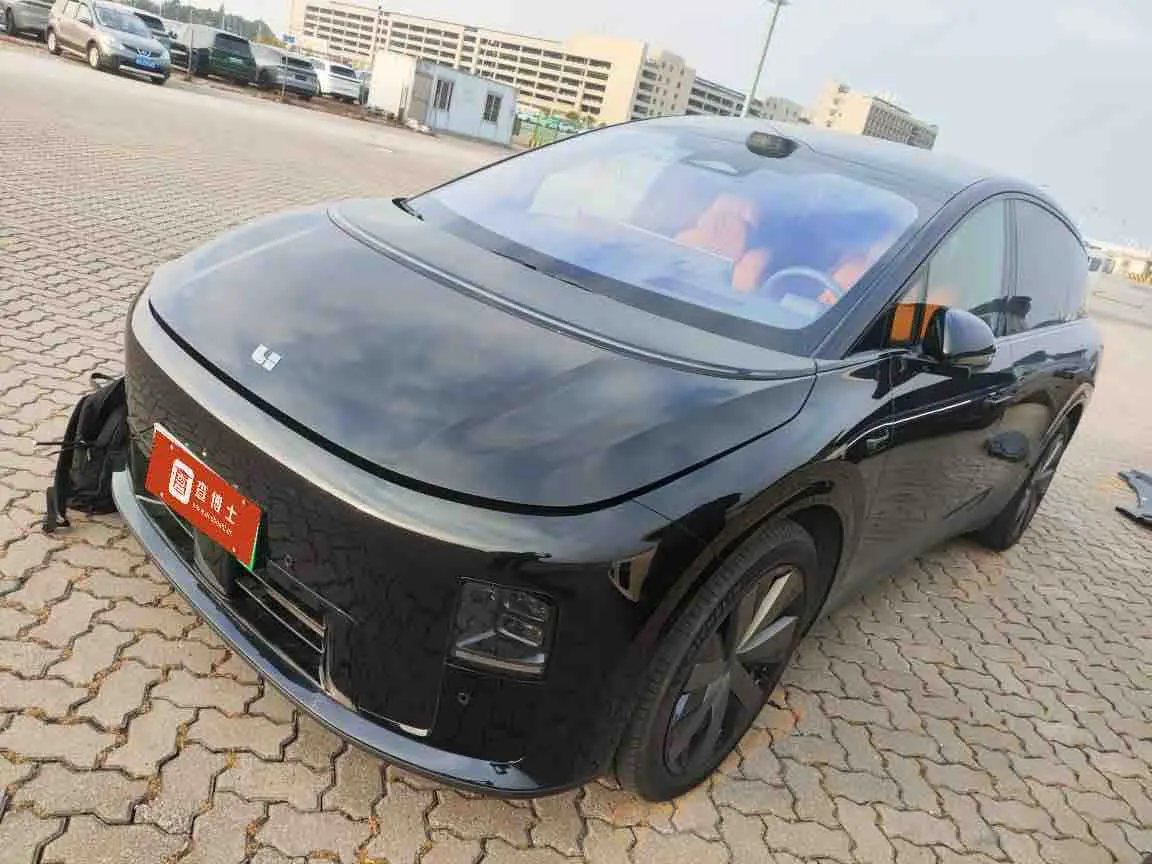 Li Ideal i8  из Китая