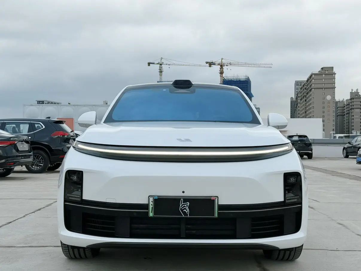 Li L7 (Ideal L7)  из Китая