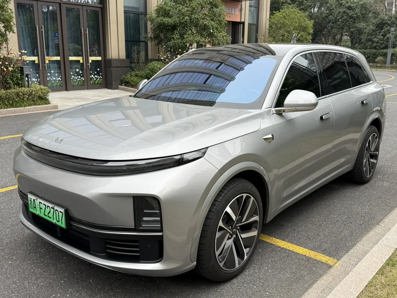 Li L7 (Ideal L7)  из Китая