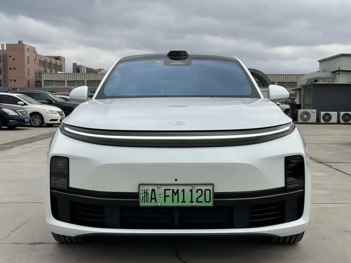 Li L7 (Ideal L7)  из Китая