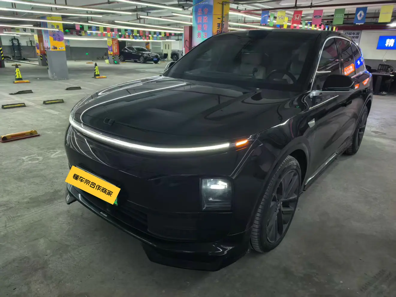 Li L6 (Ideal L6)  из Китая