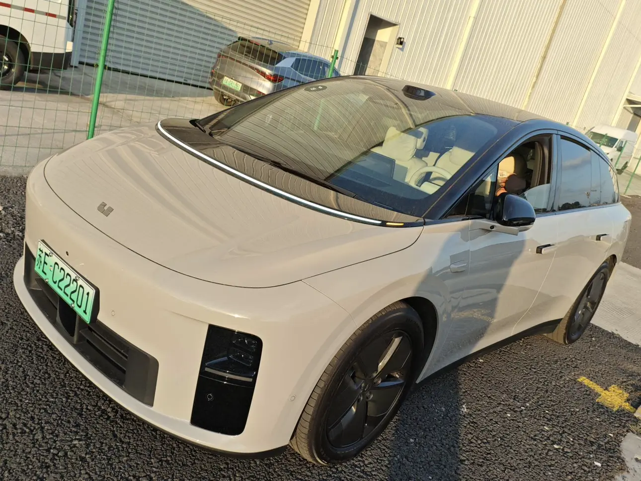 Li Ideal i6  из Китая