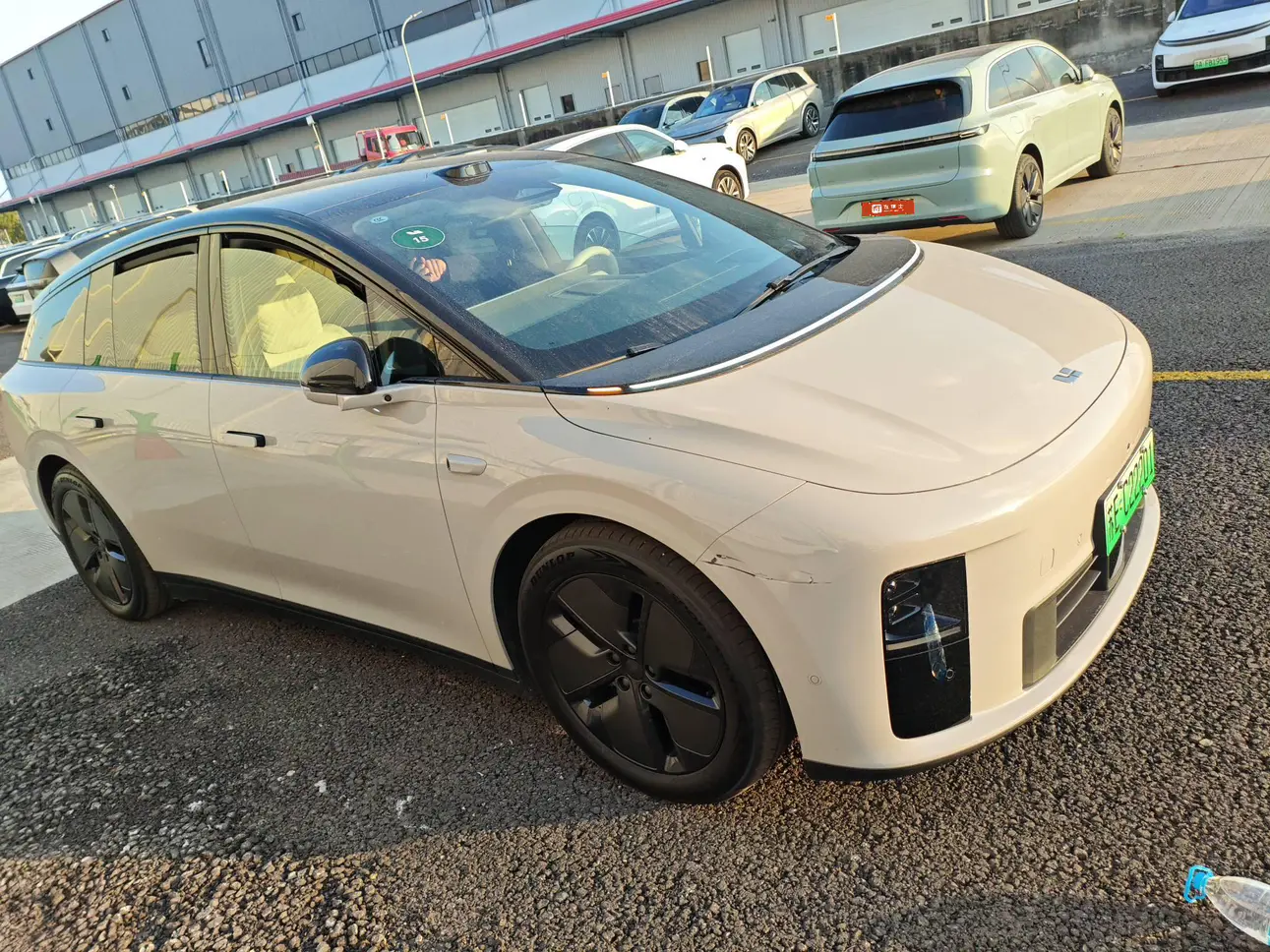 Li Ideal i6  из Китая