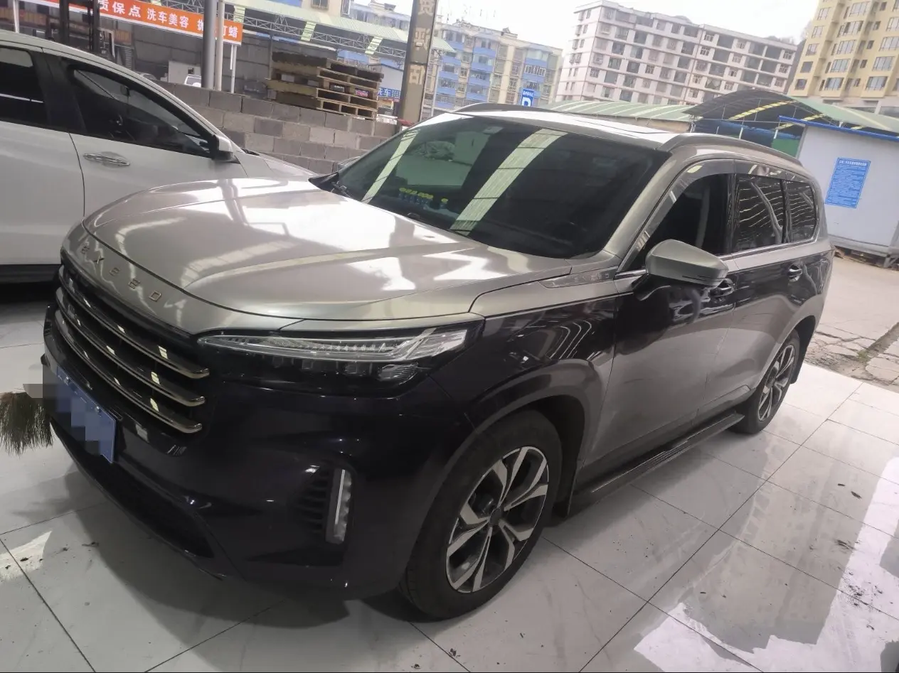Exeed VX
