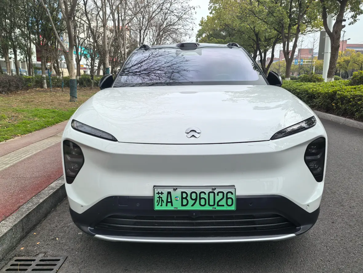 NIO ES7  из Китая