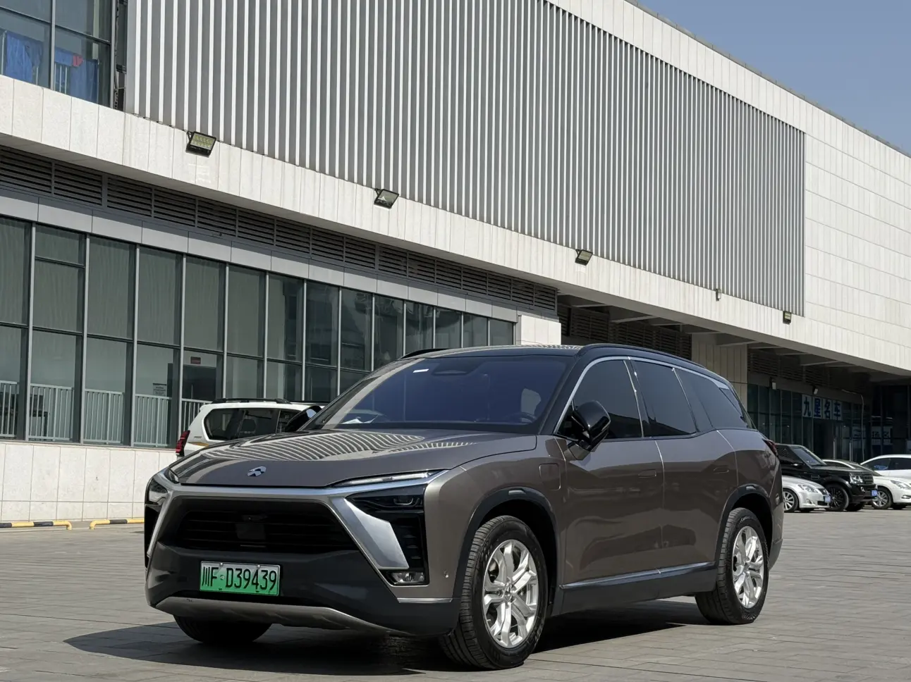 NIO ES8  из Китая