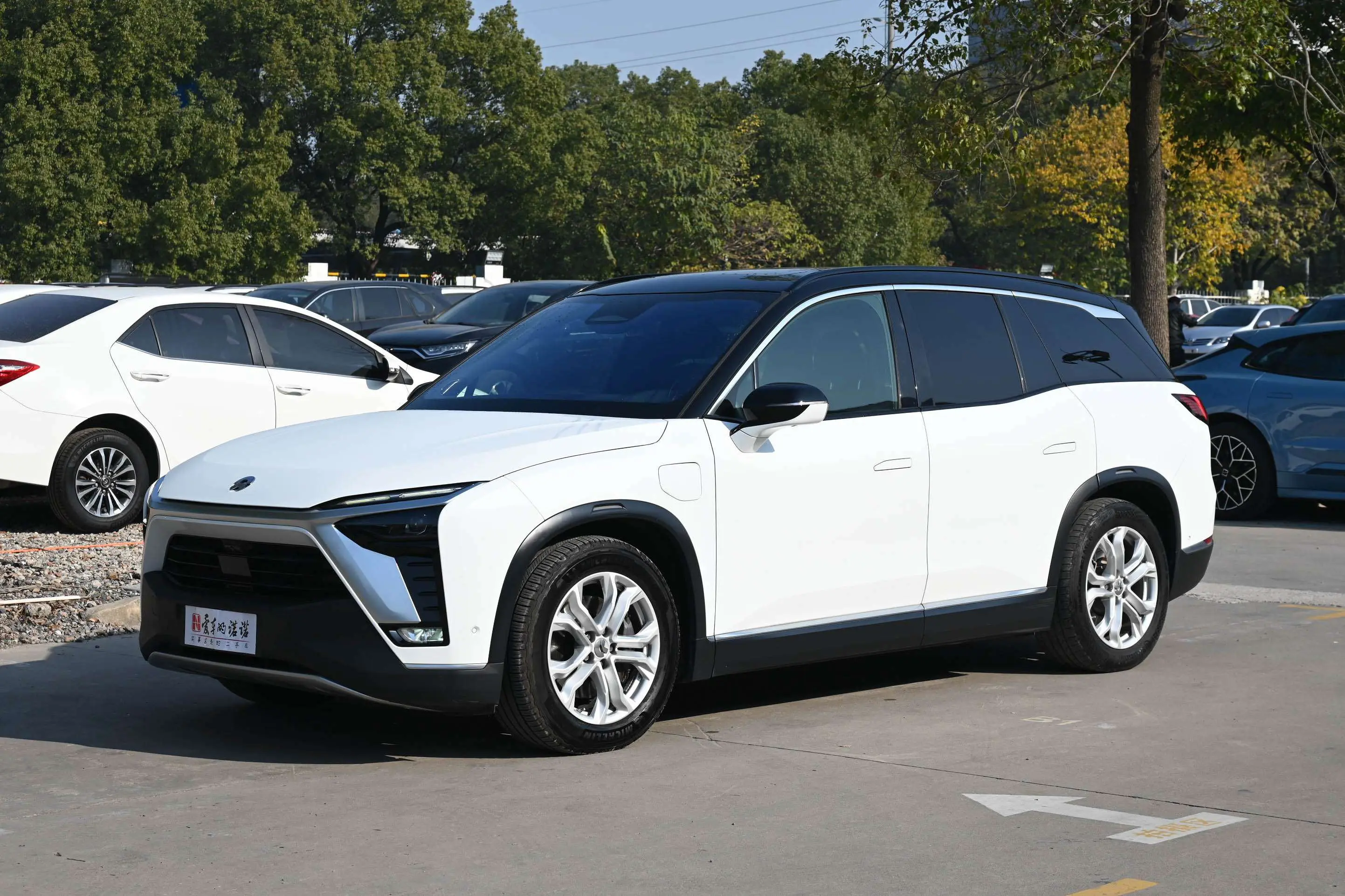 NIO ES8  из Китая