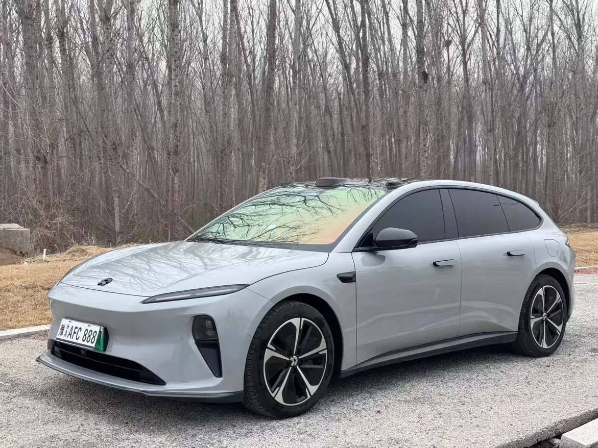 NIO ET5T  из Китая