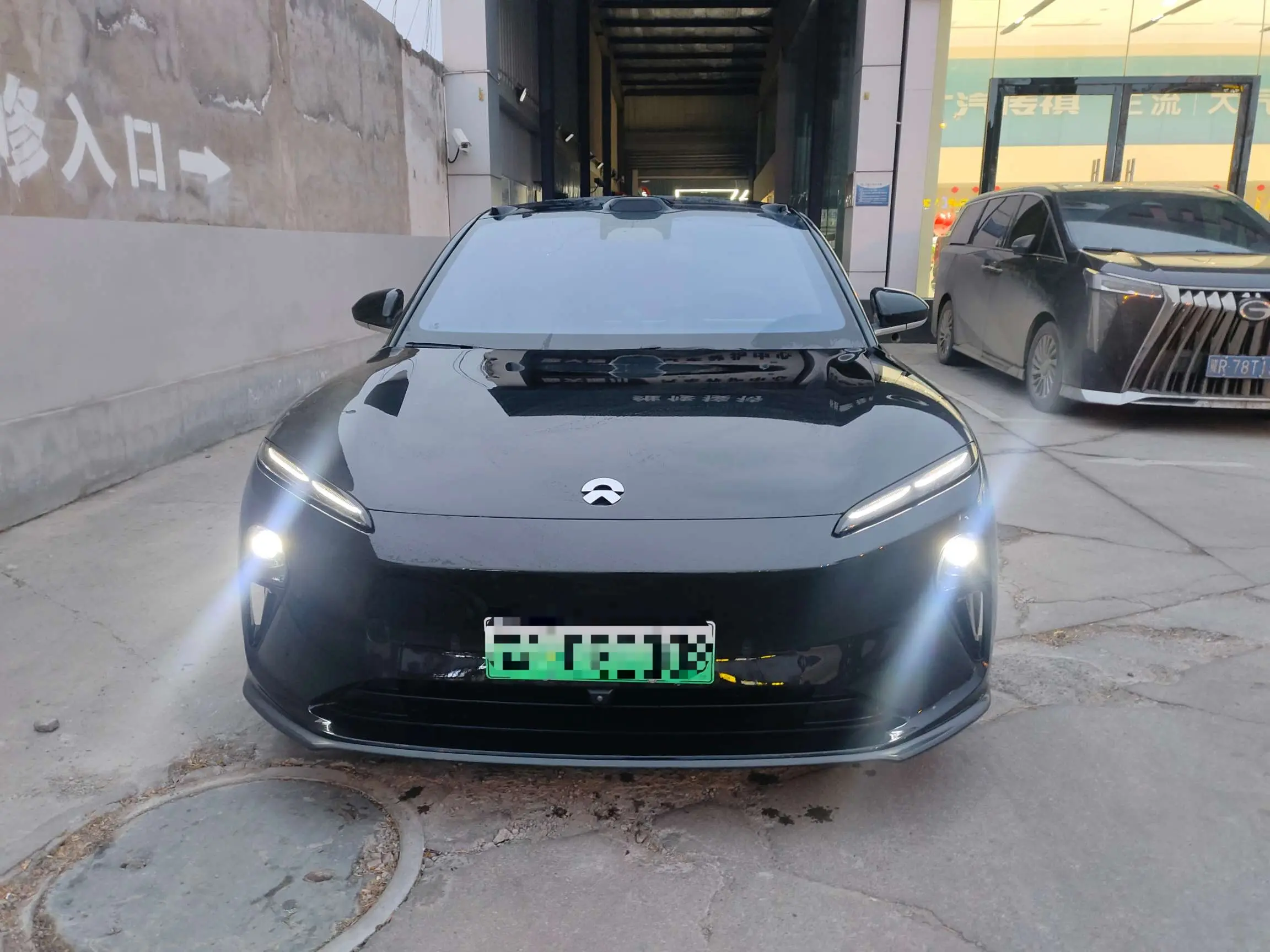 NIO ET5T  из Китая