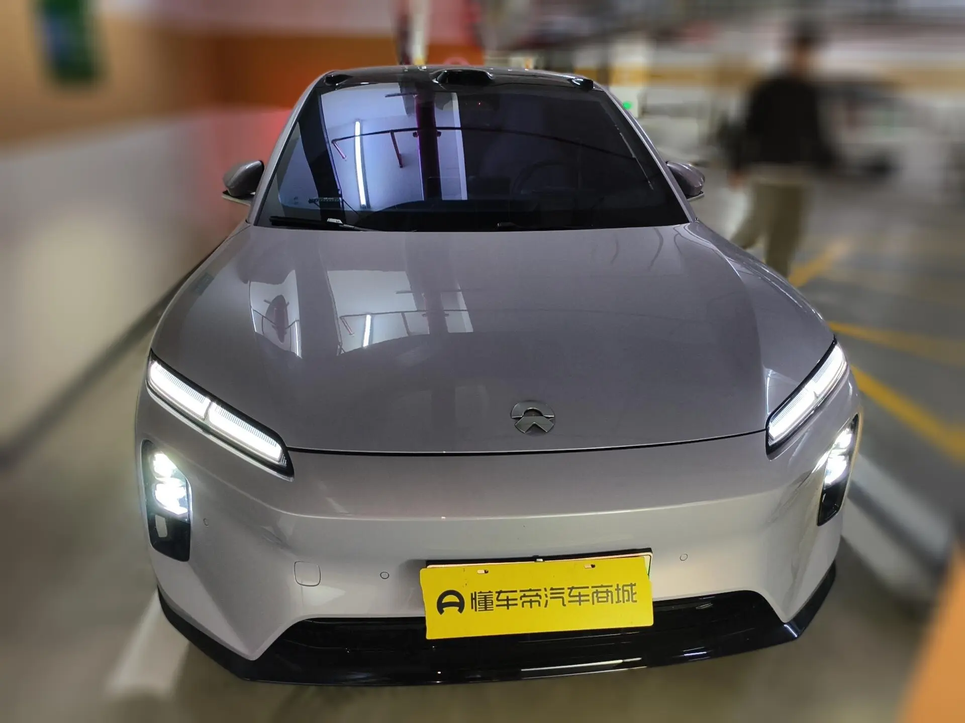 NIO ET5  из Китая