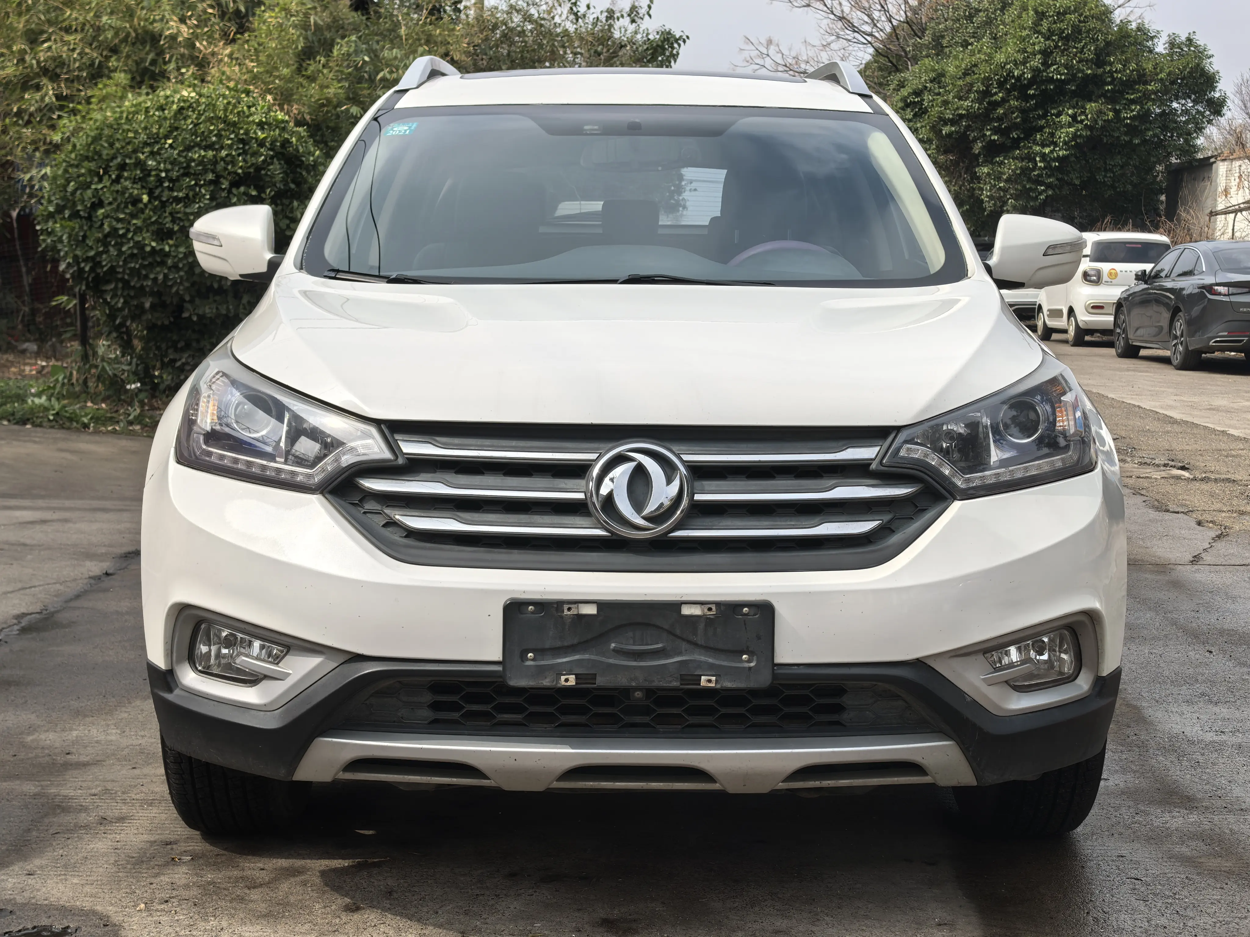 Dongfeng Fengshen AX7  из Китая