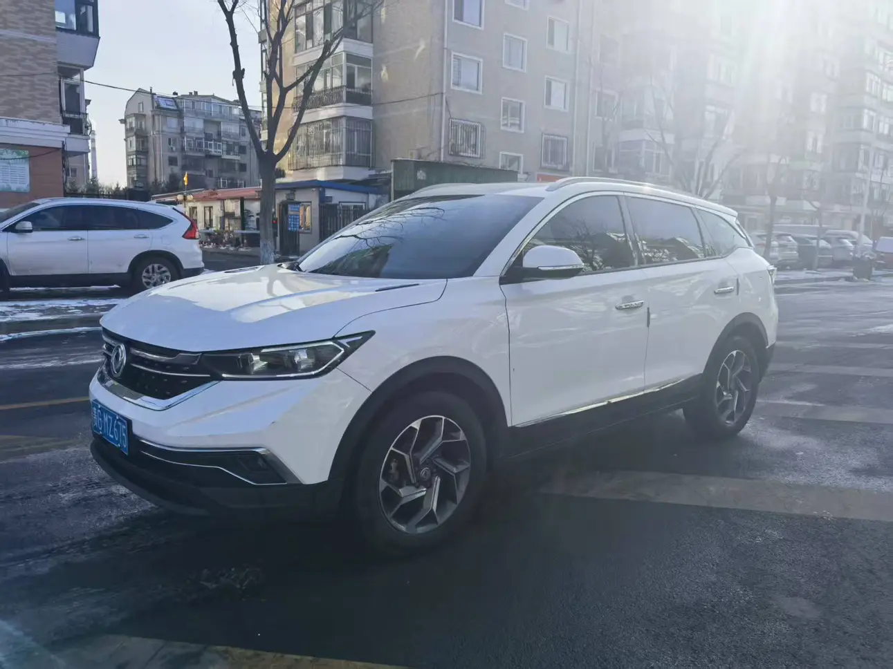 Dongfeng Fengshen AX7  из Китая