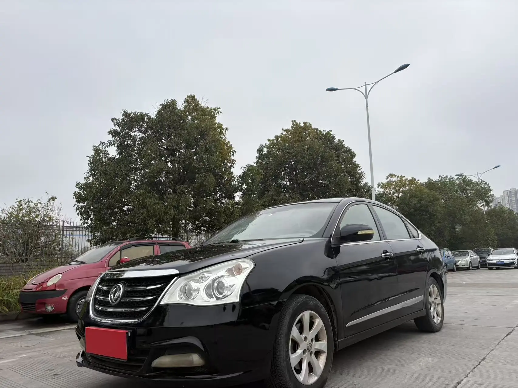 Dongfeng Fengshen A60  из Китая