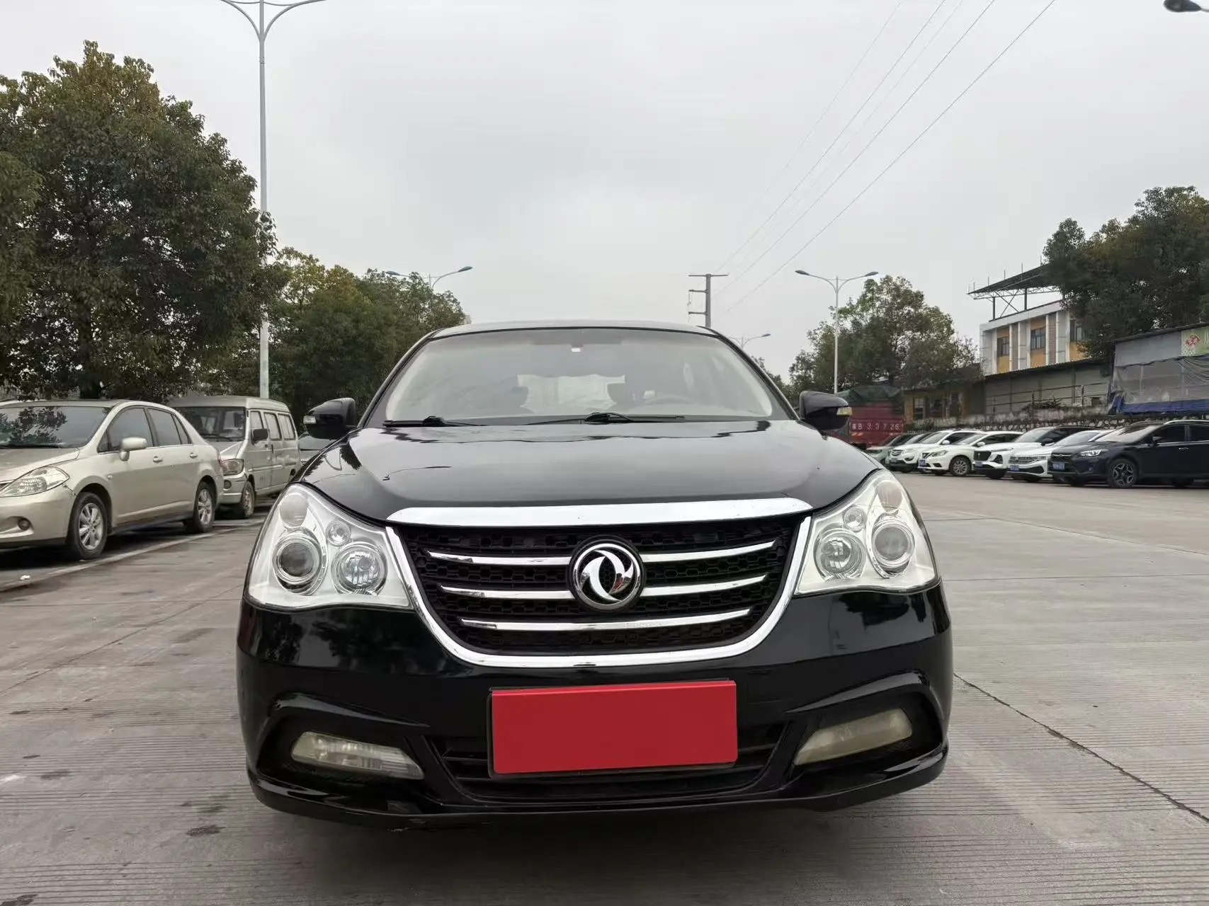 Dongfeng Fengshen A60  из Китая
