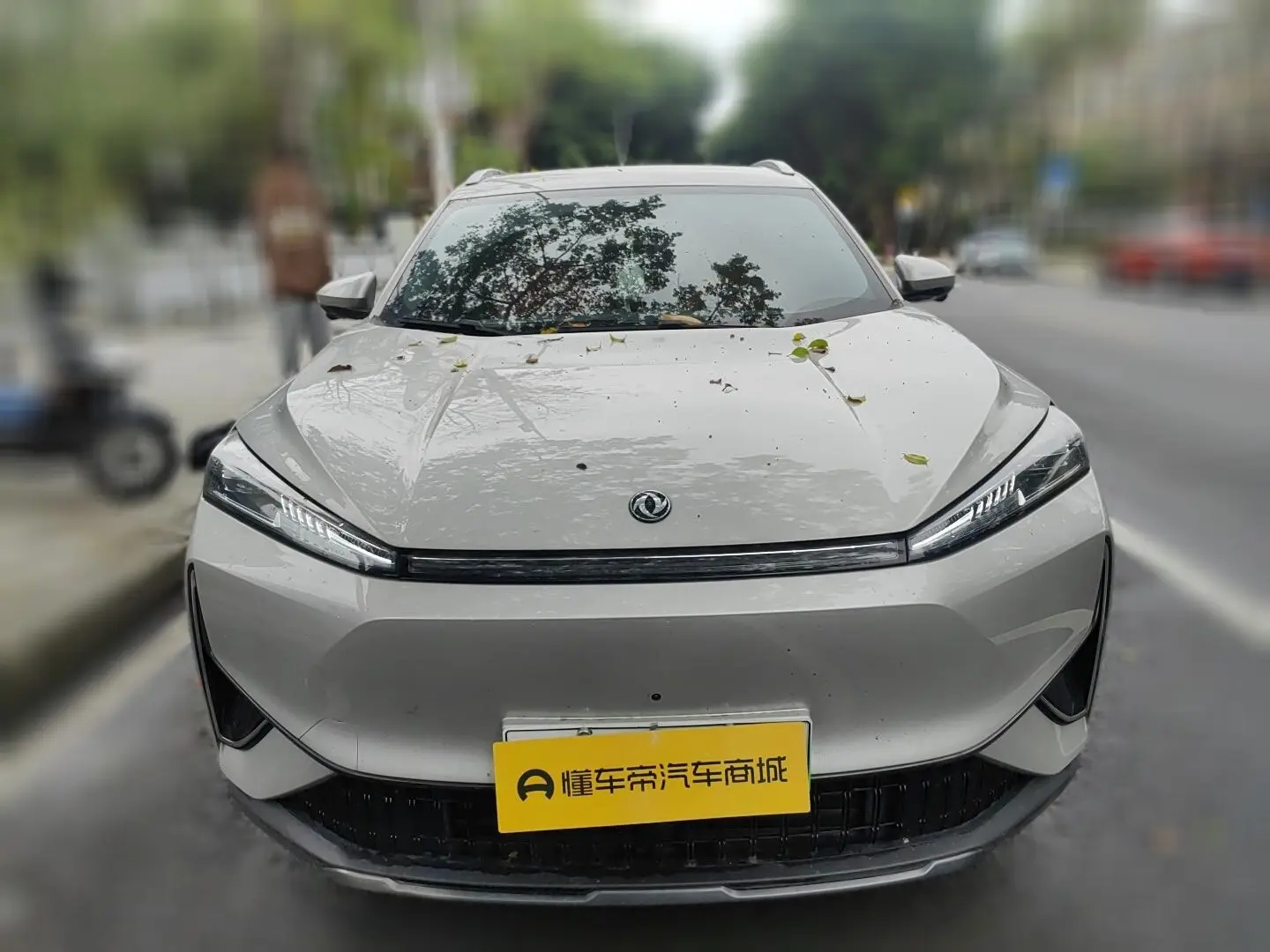Dongfeng Fengshen L7 EV  из Китая