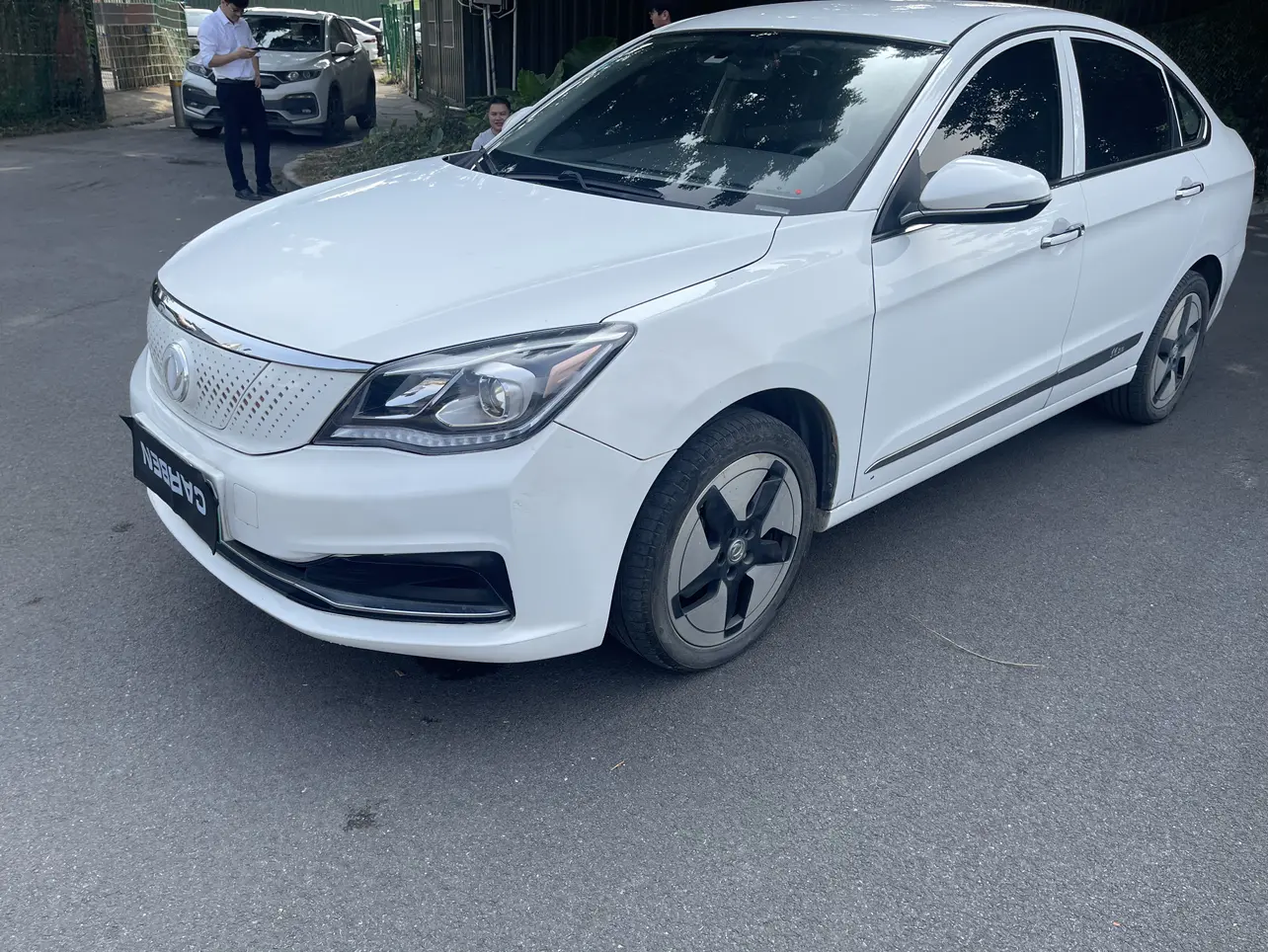 Dongfeng Fengshen E70  из Китая