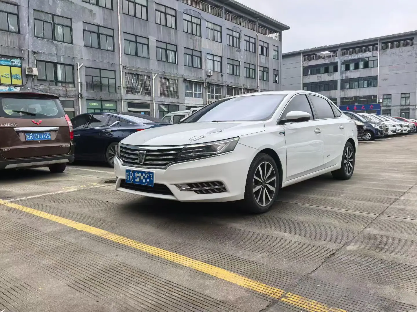 Roewe i6 Classic  из Китая