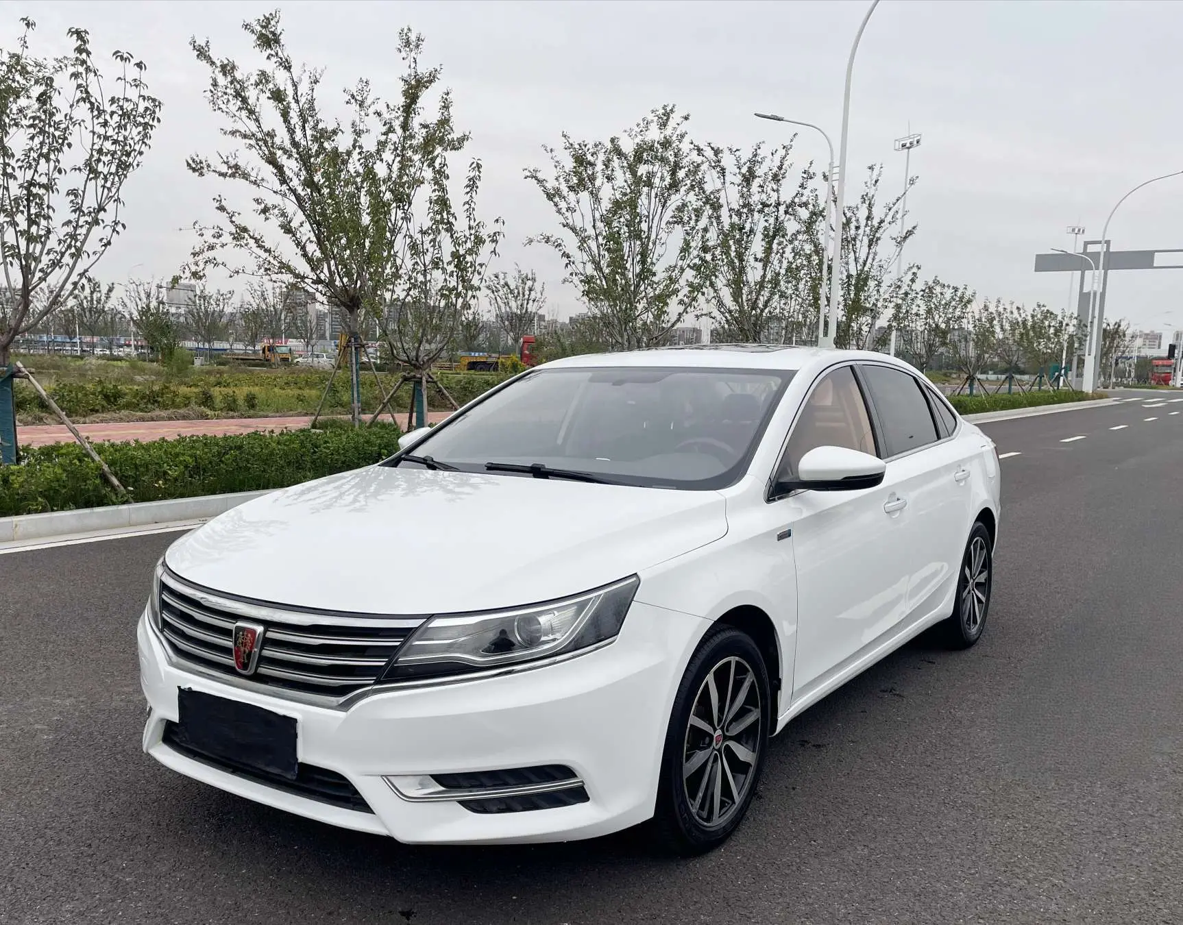 Roewe i6 Classic  из Китая