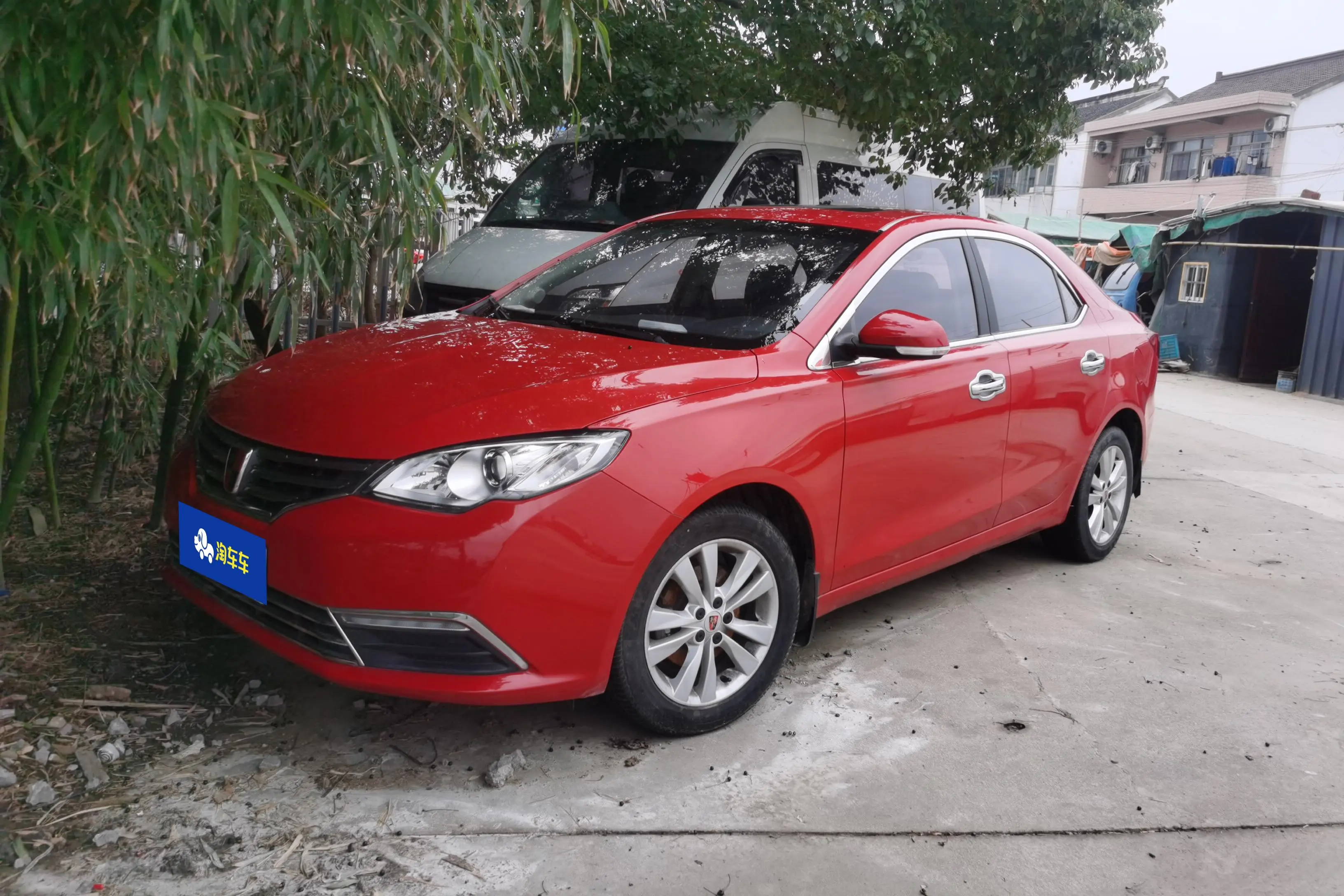 Roewe 360  из Китая
