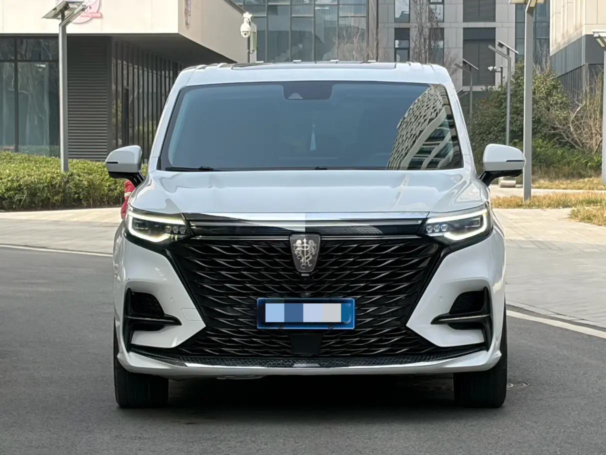 Roewe iMAX8  из Китая