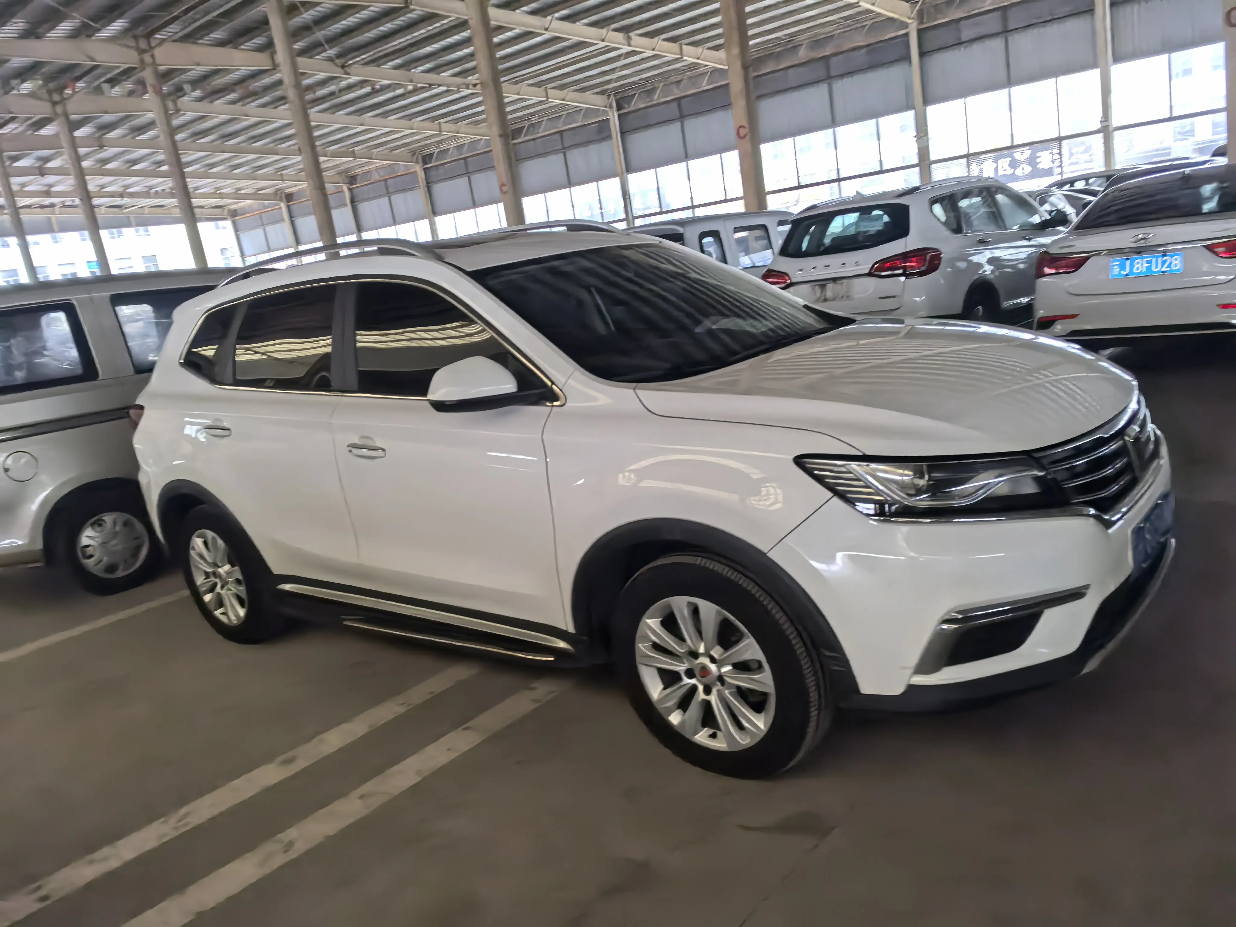 Roewe RX5  из Китая
