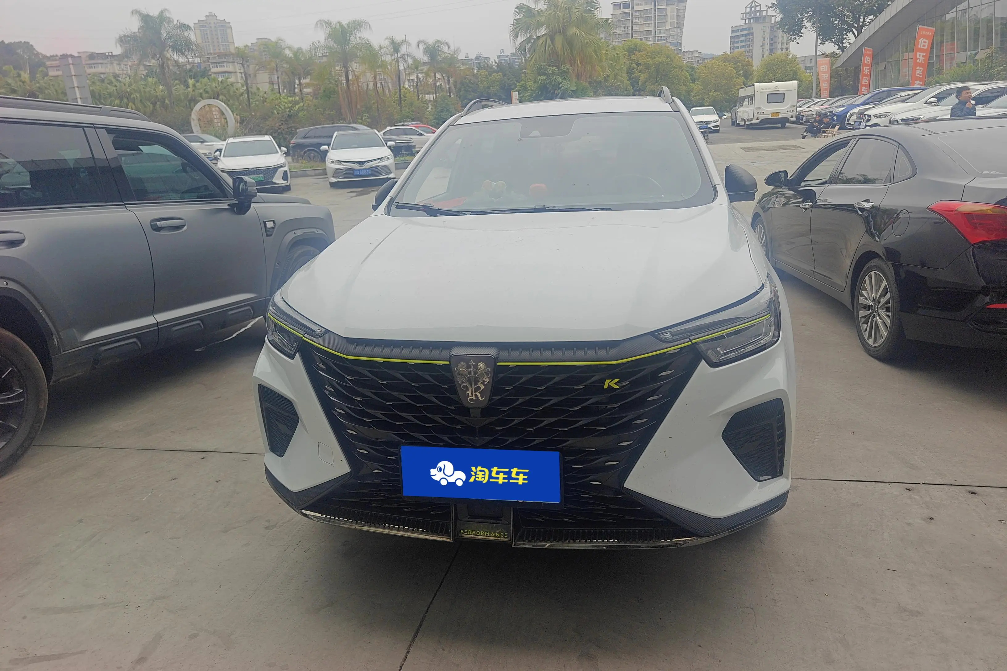 Roewe RX5  из Китая