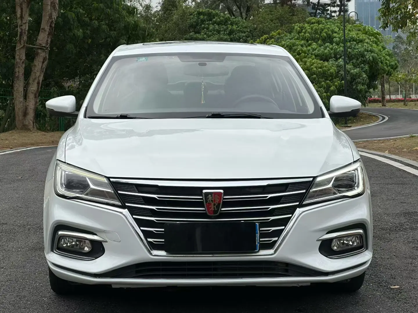 Roewe i5  из Китая