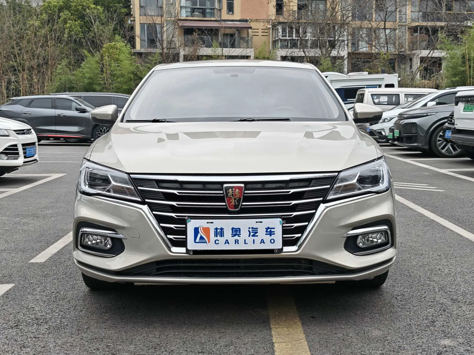 Roewe i5  из Китая