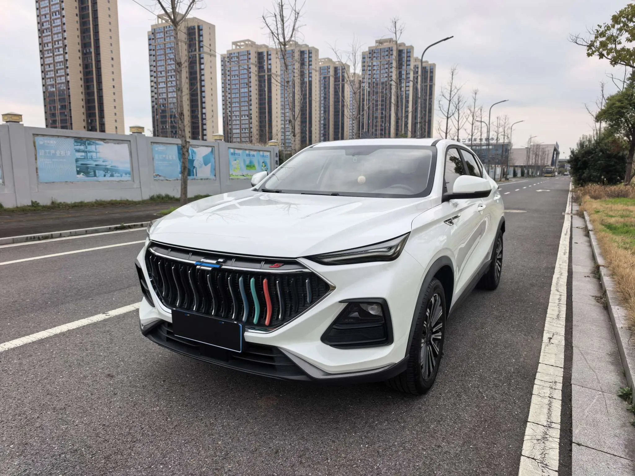 Oshan Changan Auchan X5