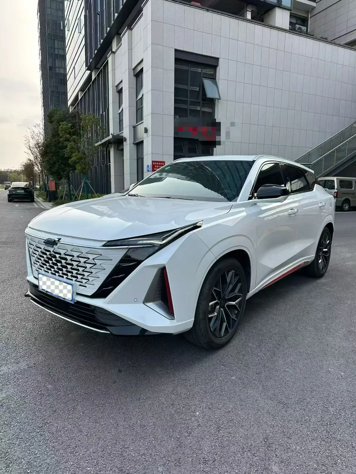 Oshan Changan Auchan Z6