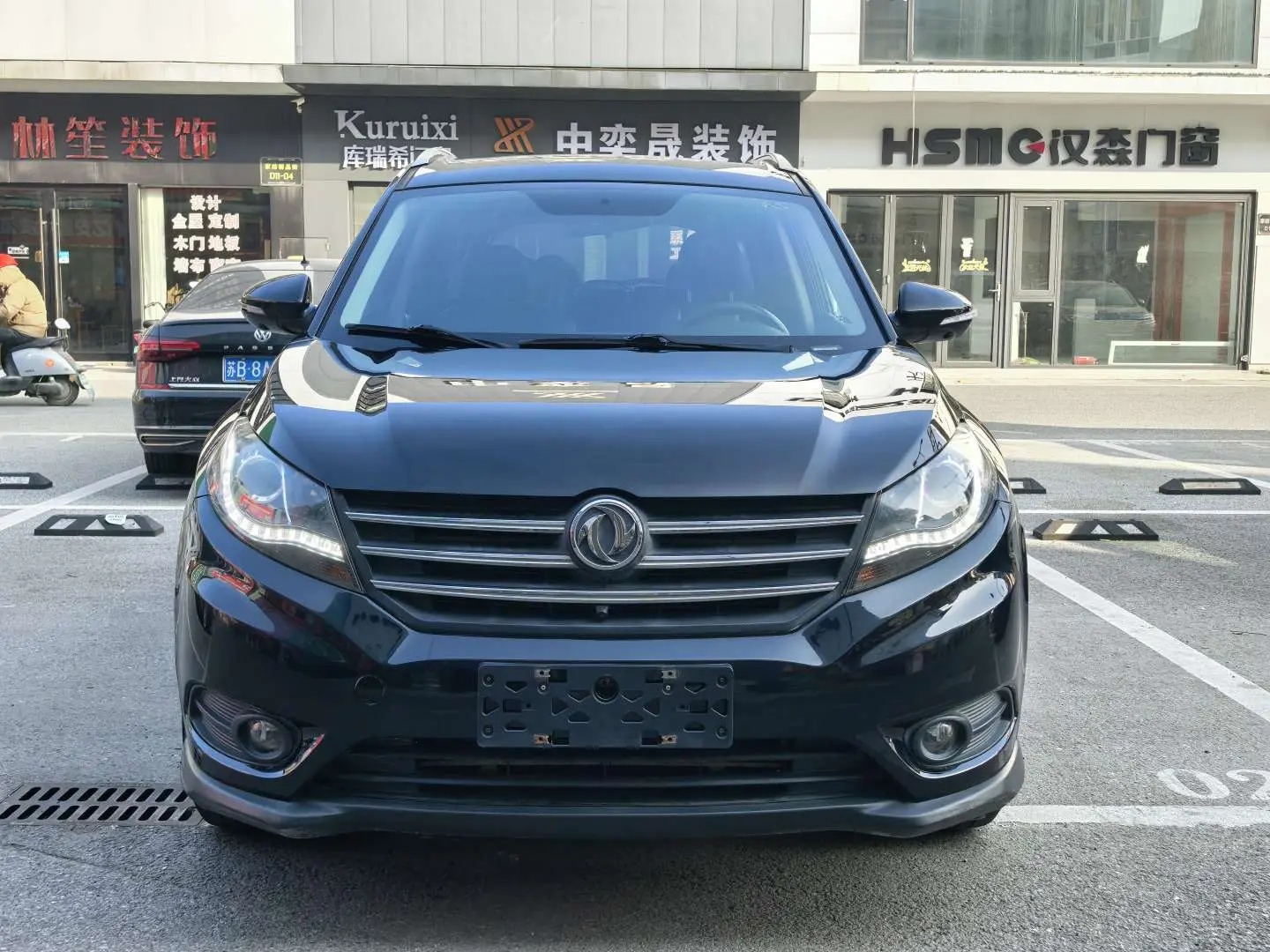 Dongfeng Fengon 580  из Китая