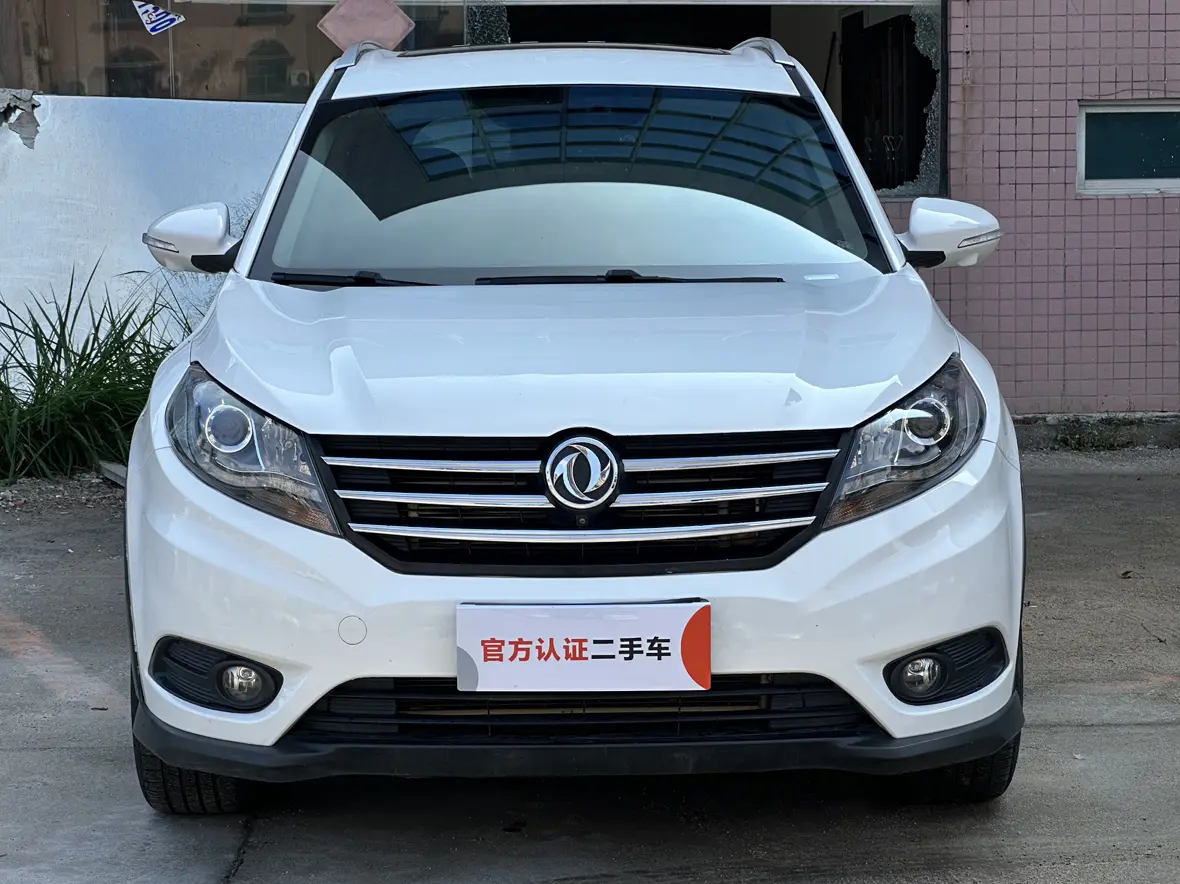 Dongfeng Fengon 580  из Китая