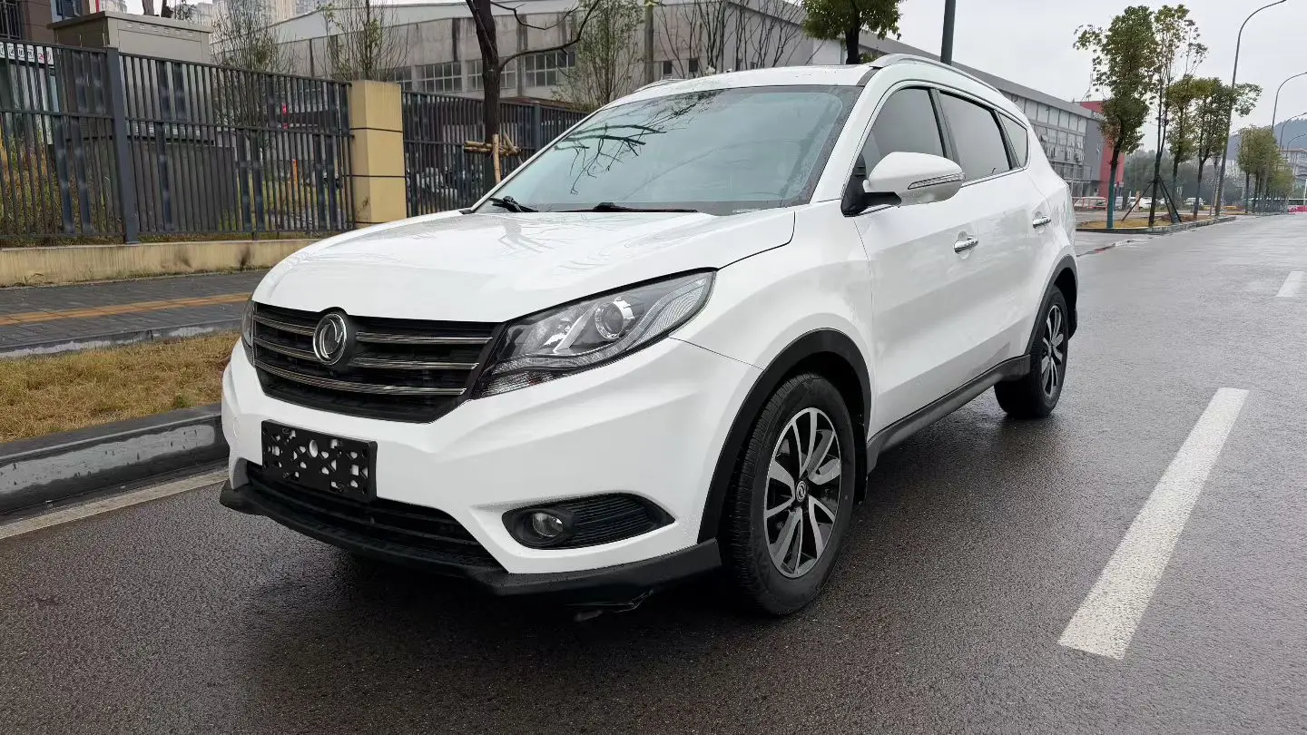 Dongfeng Fengon 580  из Китая