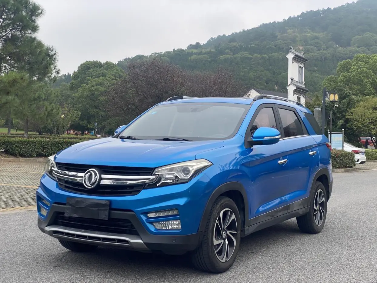 Dongfeng Scenery S560  из Китая