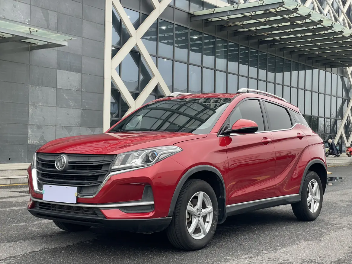 Dongfeng Fengon 500  из Китая